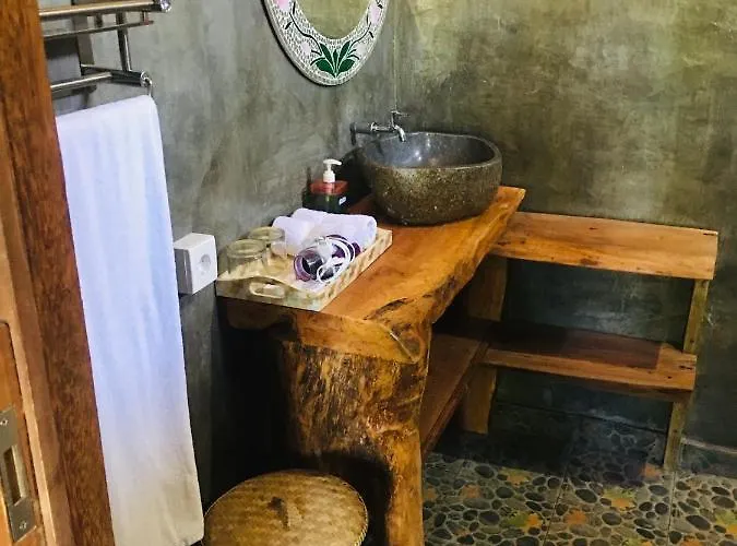 Sari * Uluwatu